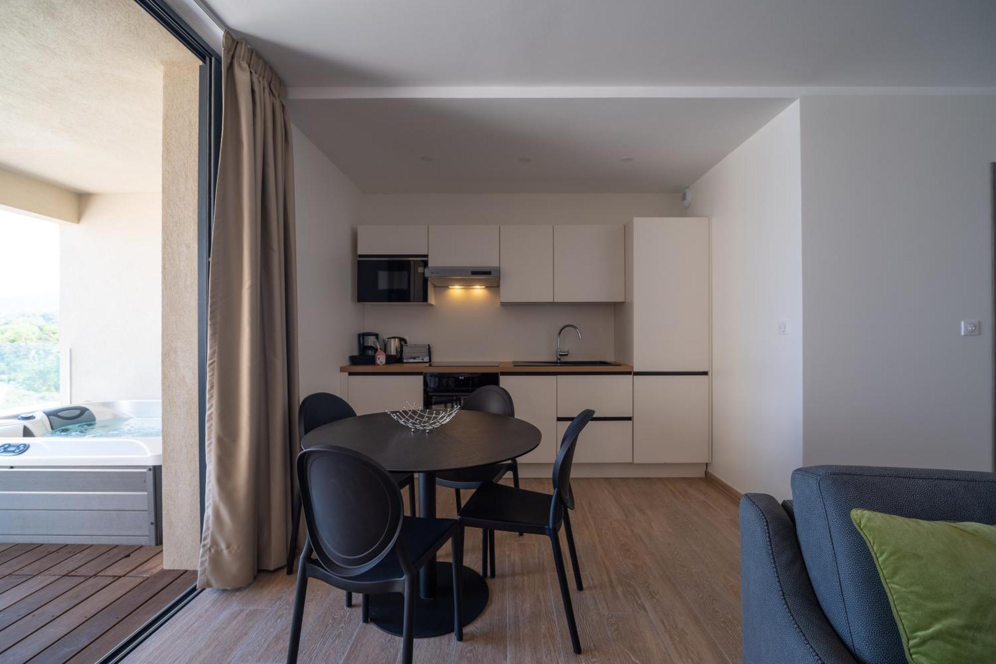 Residence Saletta Mare LʼÎle-Rousse Екстериор снимка